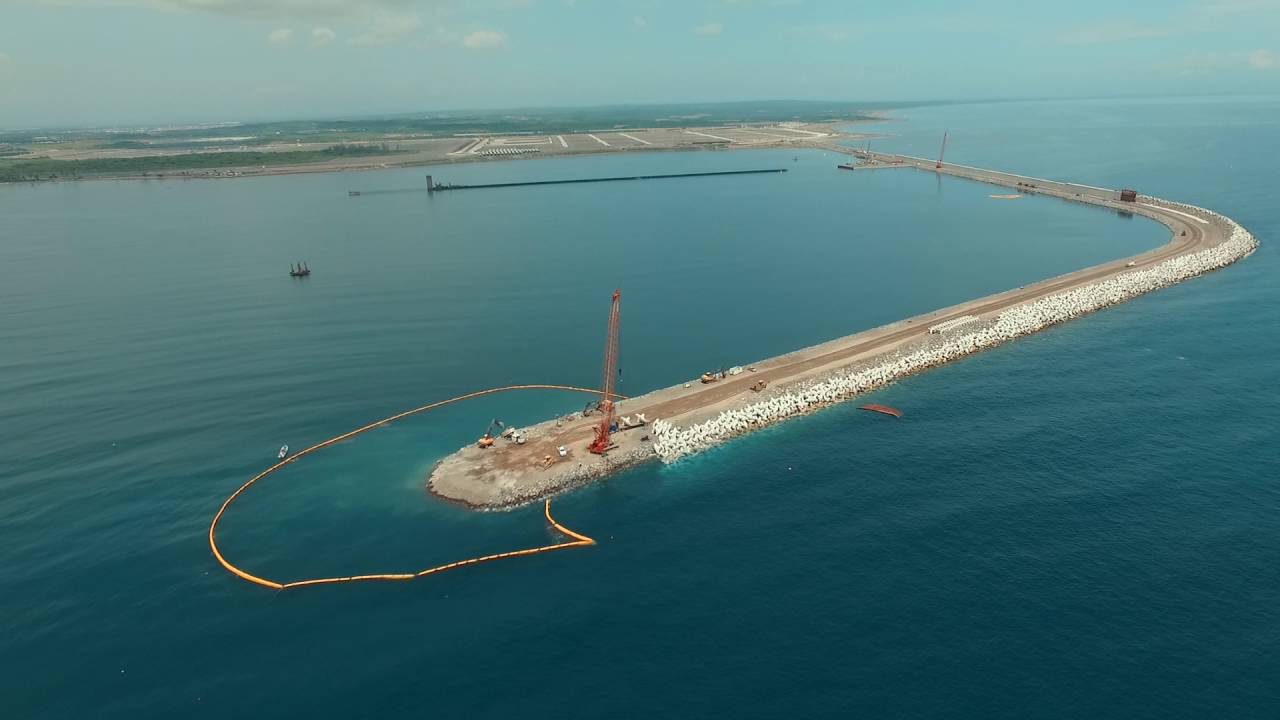 Construcción de escolleras